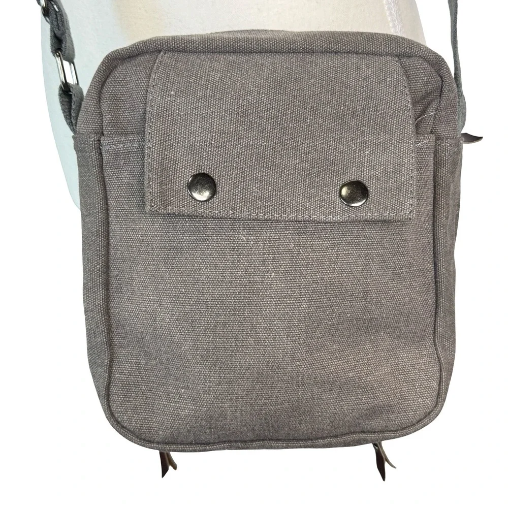 Lo Oulilai Unisex Crossbody Bag Canvas Brown‎ Multiple Pockets Travel Messenger